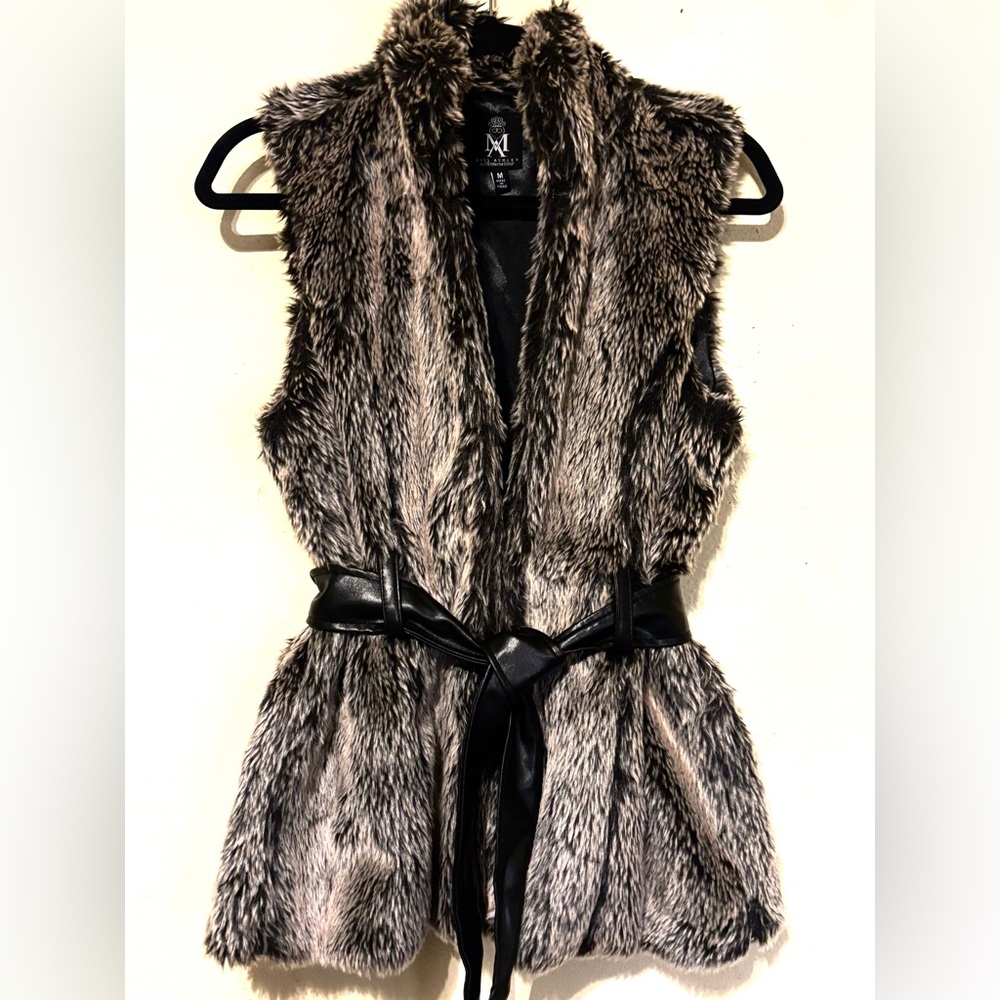 Miss Ashley Luxurious Tailored Vegan Fur/Leather Trim Vest Size Medium 2 Tone - Picture 8 of 8